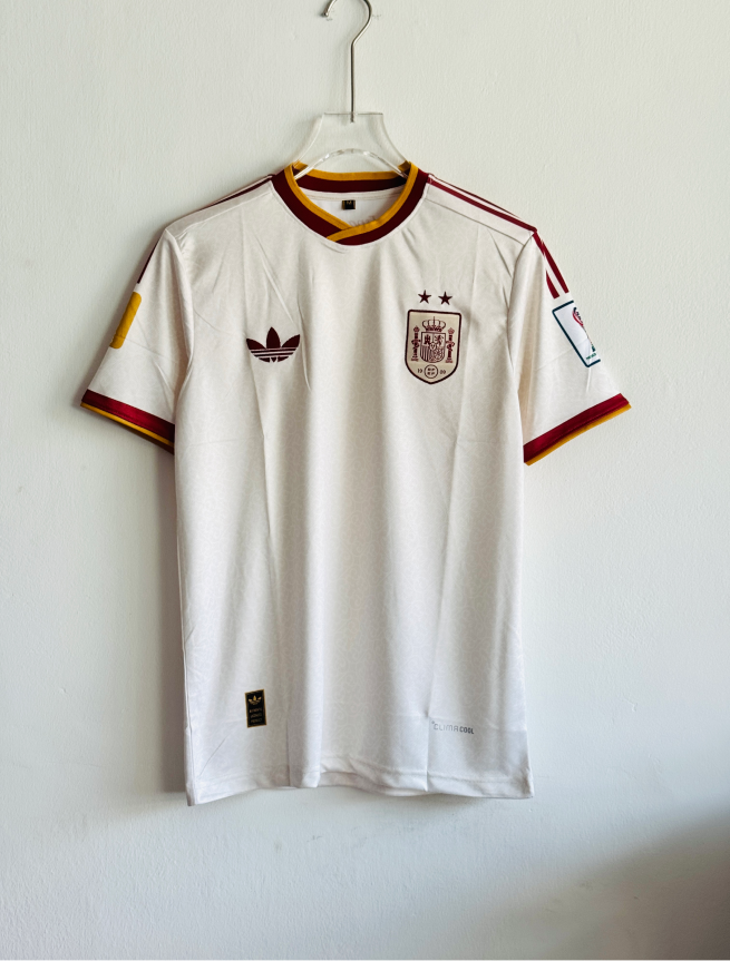 SPAIN 2026 2 STAR AWAY KIT EMBROIDERY PREMIUM (S)