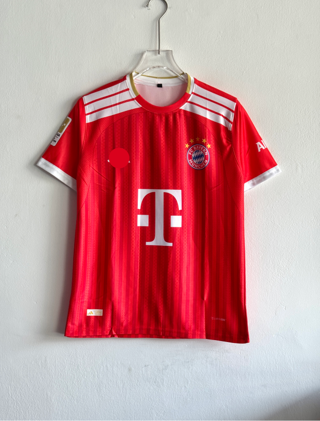 BAYERN MUNICH 26-27 HOME KIT KANE (S)