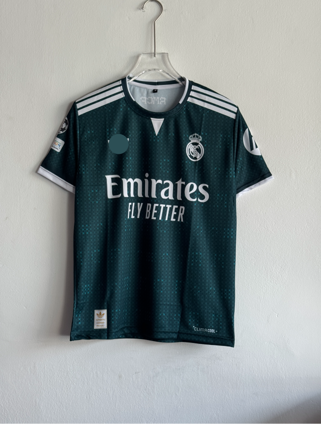 REAL MADRID 26-27 AWAY KIT VALVERDE (S)