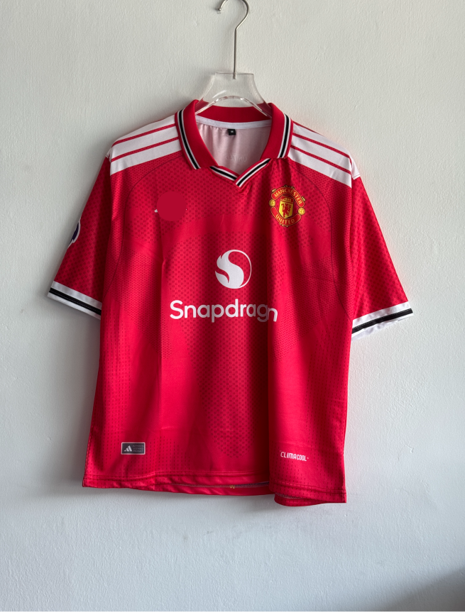 MANCHESTER UNITED 26-27 HOME KIT CUNHA FIVESLEEVE POLO (M)